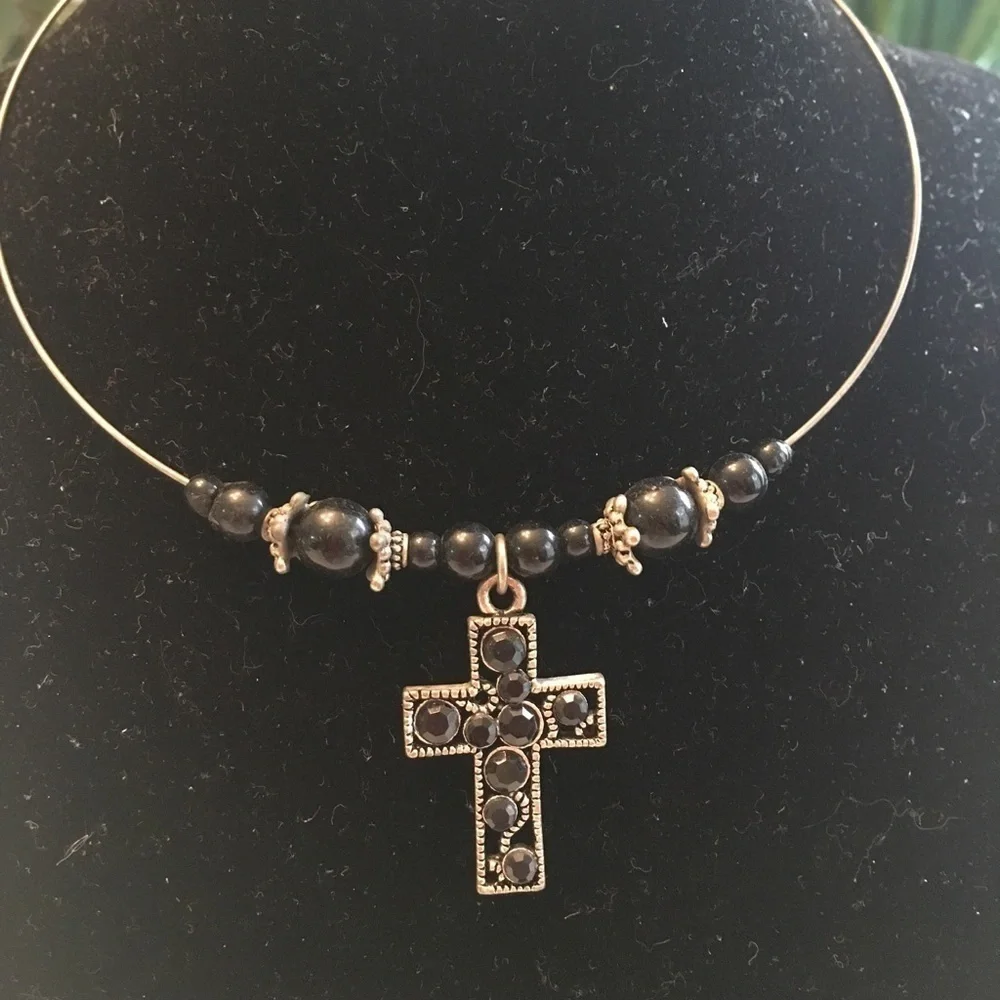 Choker, Cross, adjustable